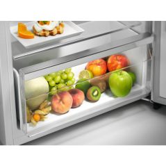 REFRIGERATEUR ARMOIRE POSE LIBRE LOW FROST FROID STATIQUE ELECTROLUX 244 Litres CLASSE ENERGIE E GRIS/INOX LTB1AE28U0